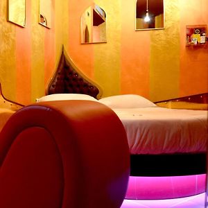 C rooms - Love Motel Monza